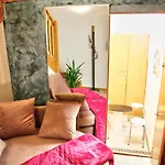 Royal Mansion In Unirii Square Appartement *