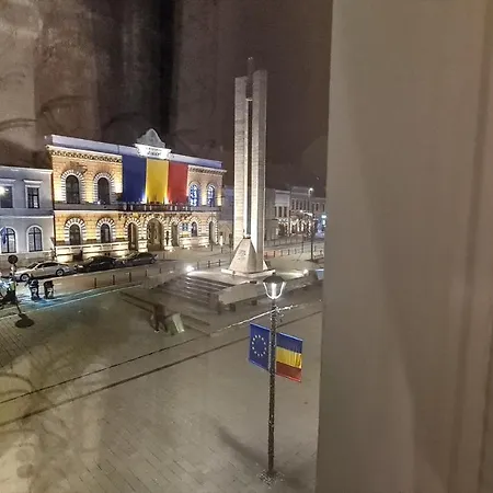 Royal Mansion In Unirii Square * קלוז'-נאפוקה