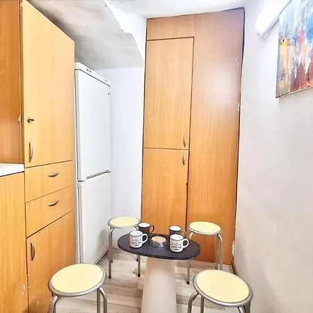 Royal Mansion In Unirii Square