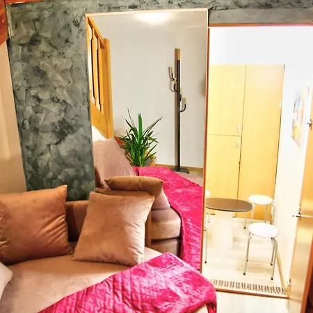 Royal Mansion In Unirii Square Apartman *